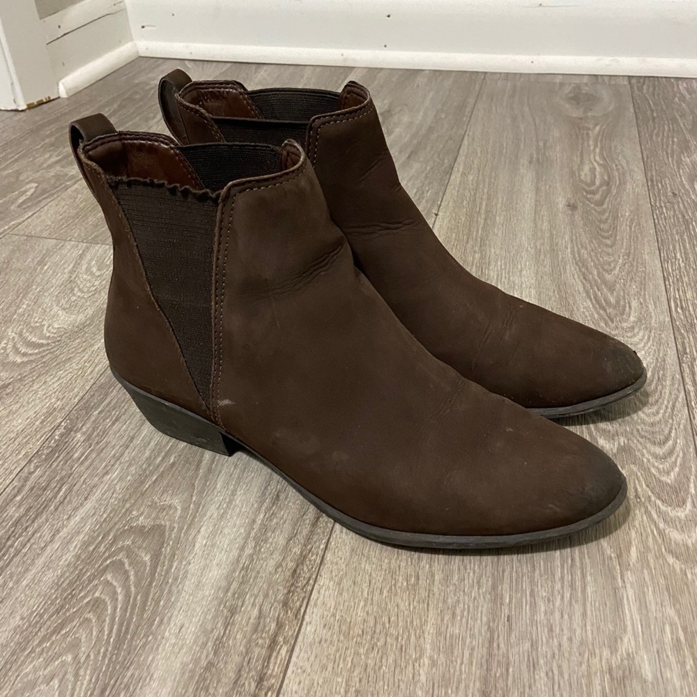 NEOMA Steve Madden Women’s booties